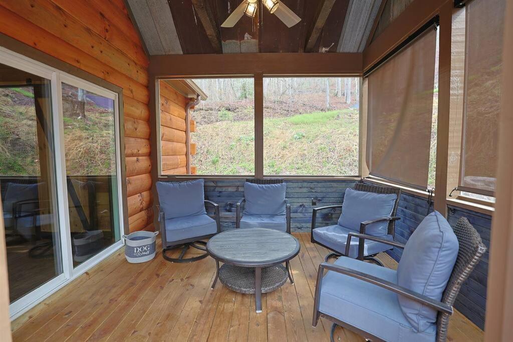 Rustic Modern Cabin With Hot Tub Near Rafting And Great Smokey Mountains مدينة كليرمونت المظهر الخارجي الصورة